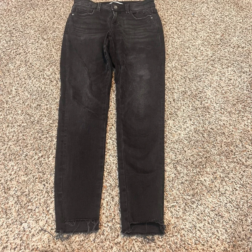 ZARA Black Distressed Raw‎ Hem Straight Leg Jeans Women's Size 4